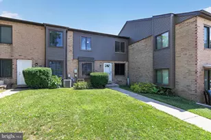 5200 Hilltop Dr, Brookhaven, PA 19015 - Photo 2