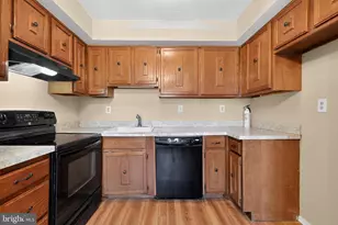 5200 Hilltop Dr, Brookhaven, PA 19015 - Photo 14