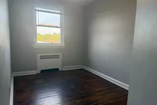 585 Snowden Rd, Upper Darby, PA 19082 - Photo 8