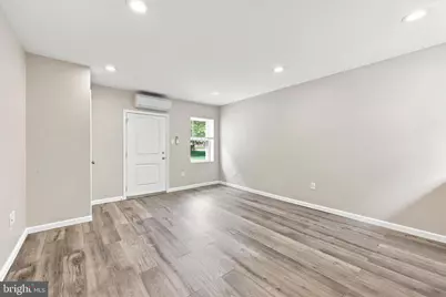 327 Powhattan Avenue #B, Essington, PA 19029 - Photo 6