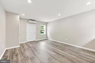 327 Powhattan Ave, Essington, PA 19029 - Photo 6