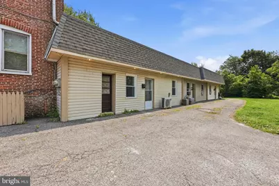 327 Powhattan Avenue #B, Essington, PA 19029 - Photo 14