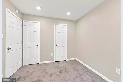 327 Powhattan Avenue #B, Essington, PA 19029 - Photo 12