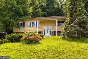 337 Golf Hills Rd, Havertown, PA 19083 - Photo 2
