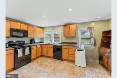 174 Crum Creek Drive, Woodlyn, PA 19094 - Photo 10