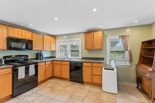 174 Crum Creek Dr, Woodlyn, PA 19094 - Photo 10