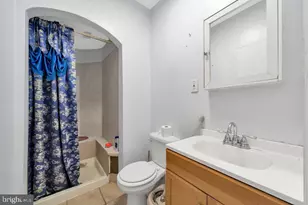 27 Glendale Rd, Upper Darby, PA 19082 - Photo 6