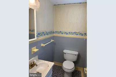 17 W Greenwood Avenue, Lansdowne, PA 19050 - Photo 8