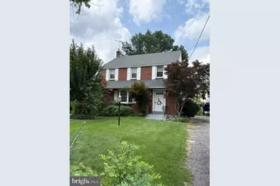 17 W Greenwood Avenue, Lansdowne, PA 19050 - Photo 1