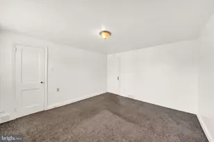 142 W 21st St, Chester, PA 19013 - Photo 14