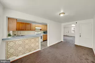 142 W 21st St, Chester, PA 19013 - Photo 8