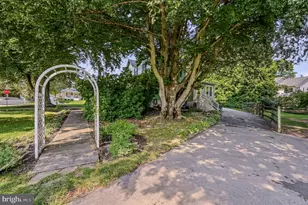 2552 Central Ave, Upper Chichester, PA 19061 - Photo 4