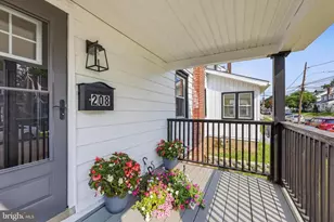 208 Marshall Ave, Darby, PA 19023 - Photo 2
