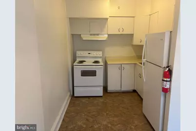 260 N Wycombe Ave #204, Lansdowne, PA 19050 - Photo 2