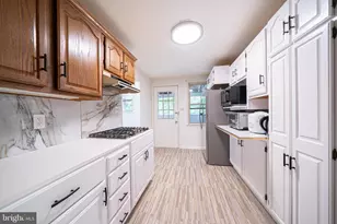 336 Holland St, Crum Lynne, PA 19022 - Photo 8
