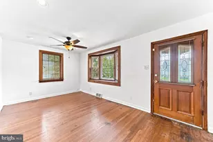 209 Pennsylvania Ave, Prospect Park, PA 19076 - Photo 2
