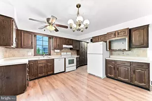 209 Pennsylvania Ave, Prospect Park, PA 19076 - Photo 6