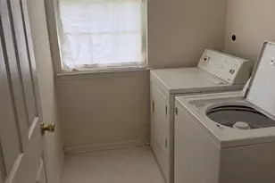 705 Carriage Cir, Upper Chichester, PA 19014 - Photo 6