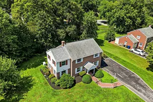 403 Palmers Ln, Wallingford, PA 19086 - Photo 2