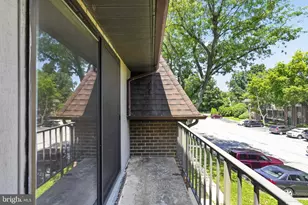 828 Putnam Blvd, Wallingford, PA 19086 - Photo 2