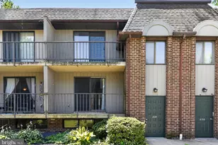 828 Putnam Blvd, Wallingford, PA 19086 - Photo 1