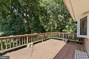 17 Blackthorne Ln, Aston, PA 19014 - Photo 10