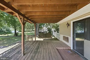 17 Blackthorne Ln, Aston, PA 19014 - Photo 24