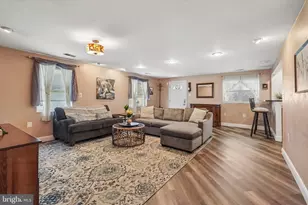30 Norman St, Aston, PA 19014 - Photo 4