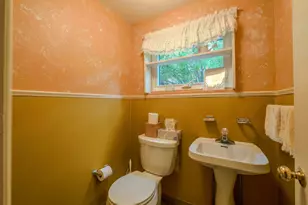 1727 Green Valley Rd, Havertown, PA 19083 - Photo 44