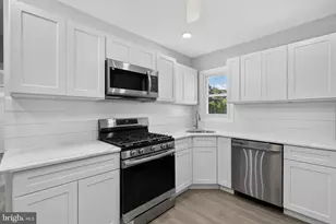 21 W 9th St, Marcus Hook, PA 19061 - Photo 12