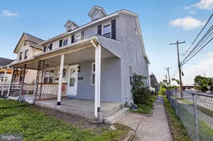 21 W 9th St, Marcus Hook, PA 19061 - Photo 2
