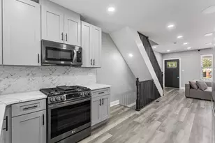 1226 W 9th St, Chester, PA 19013 - Photo 12