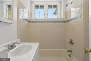 450 Glendale Rd, Upper Darby, PA 19082 - Photo 16