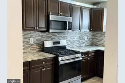 6860 Radbourne Road, Upper Darby, PA 19082 - Photo 2