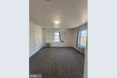 923 Hyatt Street, Chester, PA 19013 - Photo 4
