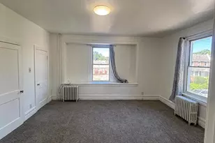 923 Hyatt St, Chester, PA 19013 - Photo 4