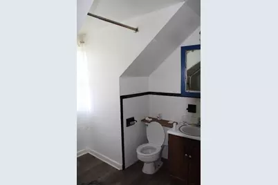 135 E Greenwood Avenue, Lansdowne, PA 19050 - Photo 22