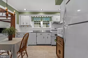 317 Rose Ln, Broomall, PA 19008 - Photo 10