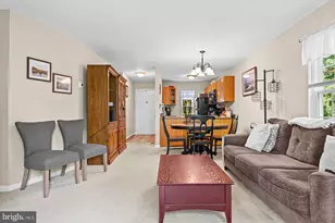 400 Derry Dr, Aston, PA 19014 - Photo 8