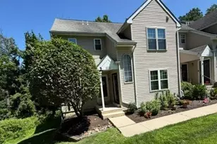 400 Derry Dr, Aston, PA 19014 - Photo 1