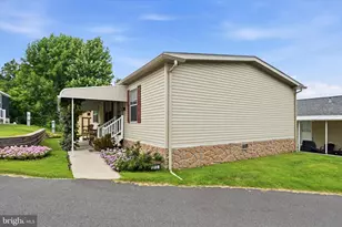 215 Park Dr, Media, PA 19063 - Photo 2