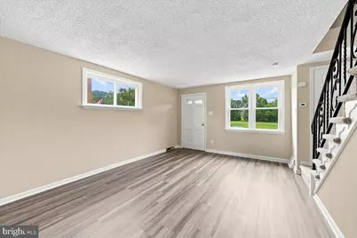 236 S Academy Avenue, Glenolden, PA 19036 - Photo 6