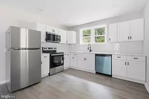 808 Maple Ln, Aston, PA 19014 - Photo 16