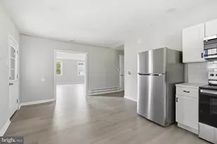 808 Maple Ln, Aston, PA 19014 - Photo 18