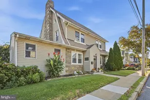 301 N Manoa Rd, Havertown, PA 19083 - Photo 1