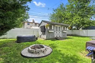 321 Sycamore Ave, Folsom, PA 19033 - Photo 26