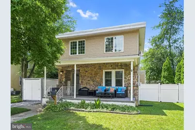 321 Sycamore Avenue, Folsom, PA 19033 - Photo 2