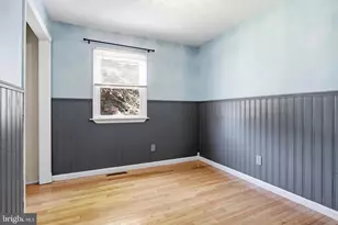 1954 Bergdoll Ave, Upper Chichester, PA 19061 - Photo 14