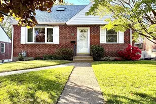 154 Wyndmoor Rd, Havertown, PA 19083 - Photo 2