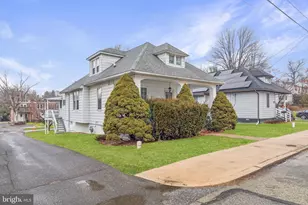 1010 Mulberry St, Brookhaven, PA 19015 - Photo 4